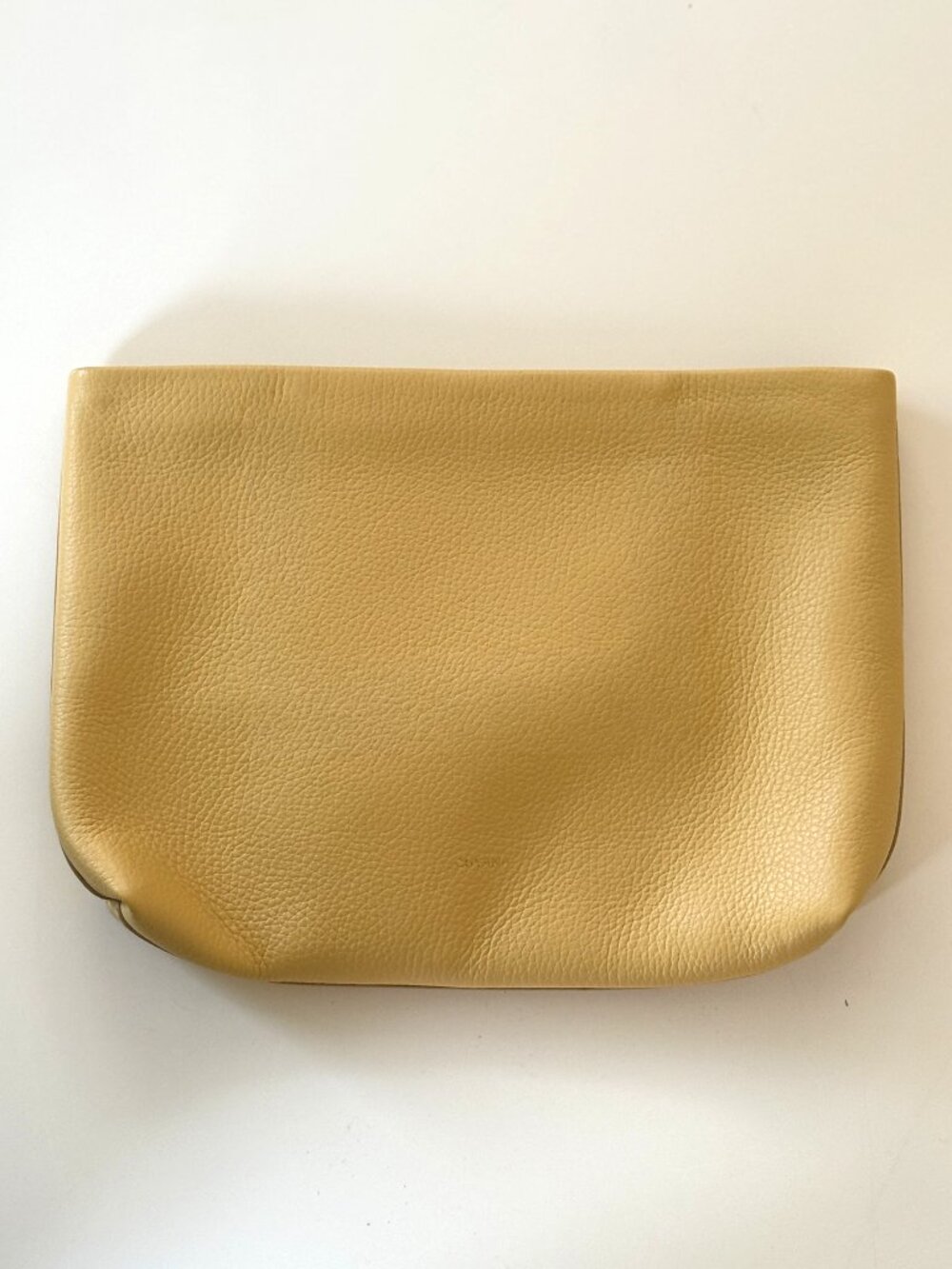 Cuyana Zipper Pouch - Picture 14 of 14